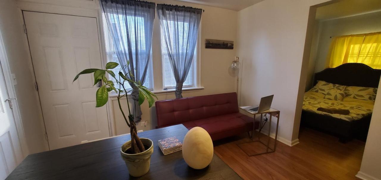 Cozy 1 Bedroom, 1 Min From Irving Park Blue Line, Free Parking Chicago Exteriér fotografie