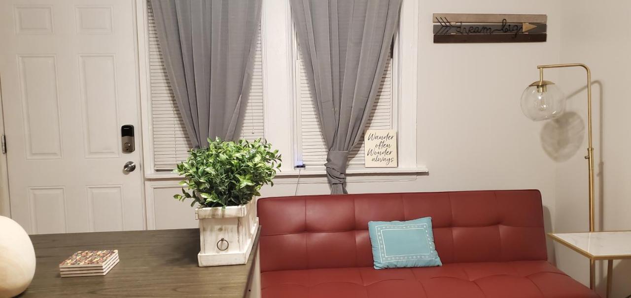 Cozy 1 Bedroom, 1 Min From Irving Park Blue Line, Free Parking Chicago Exteriér fotografie