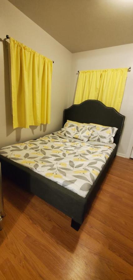 Cozy 1 Bedroom, 1 Min From Irving Park Blue Line, Free Parking Chicago Exteriér fotografie